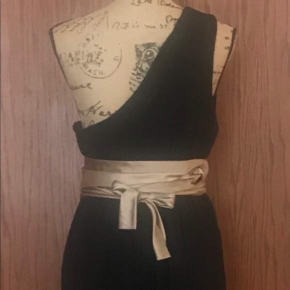 Banana Republic Black One Shoulder Dress - Picture 2 of 8